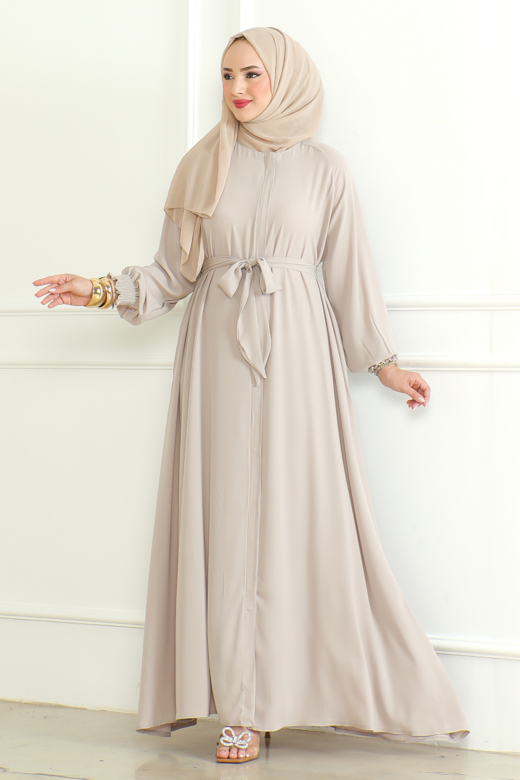 Beige Belted Abaya with Elasticated Cuffs & Front Zipper – Turkish Modest Maxi Dress