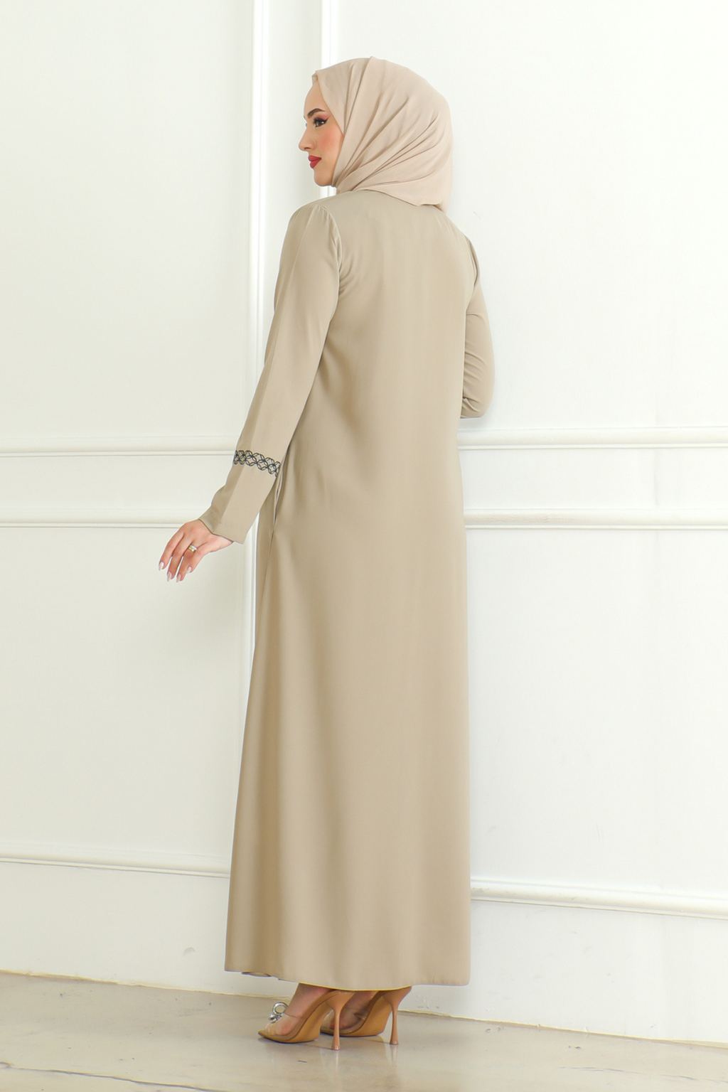 Beige Lace-Trim Embroidered Abaya with Hidden Front Zipper – Turkish Abaya