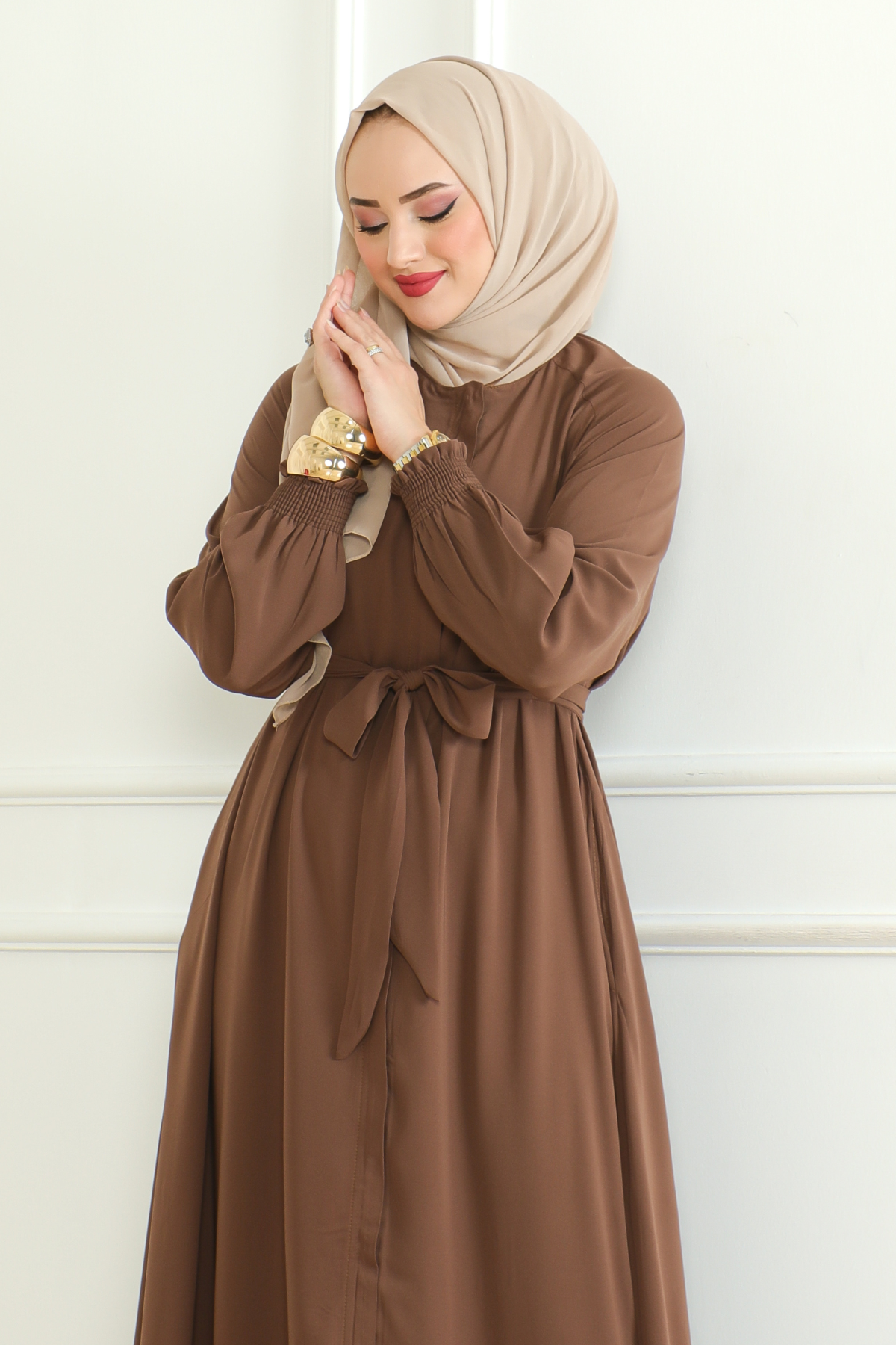 Brown Belted Abaya with Elasticated Cuffs & Front Zipper – Turkish Modest Maxi Dress