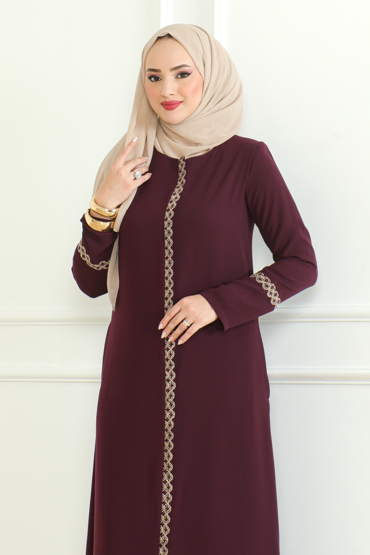Purple Lace-Trim Embroidered Abaya with Hidden Front Zipper – Turkish Abaya