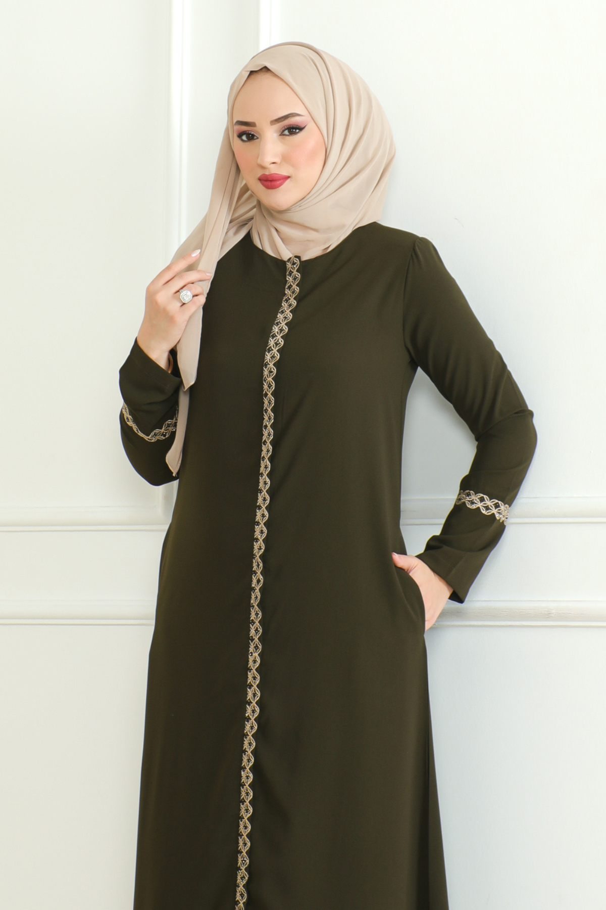 Green Lace-Trim Embroidered Abaya with Hidden Front Zipper – Turkish Abaya