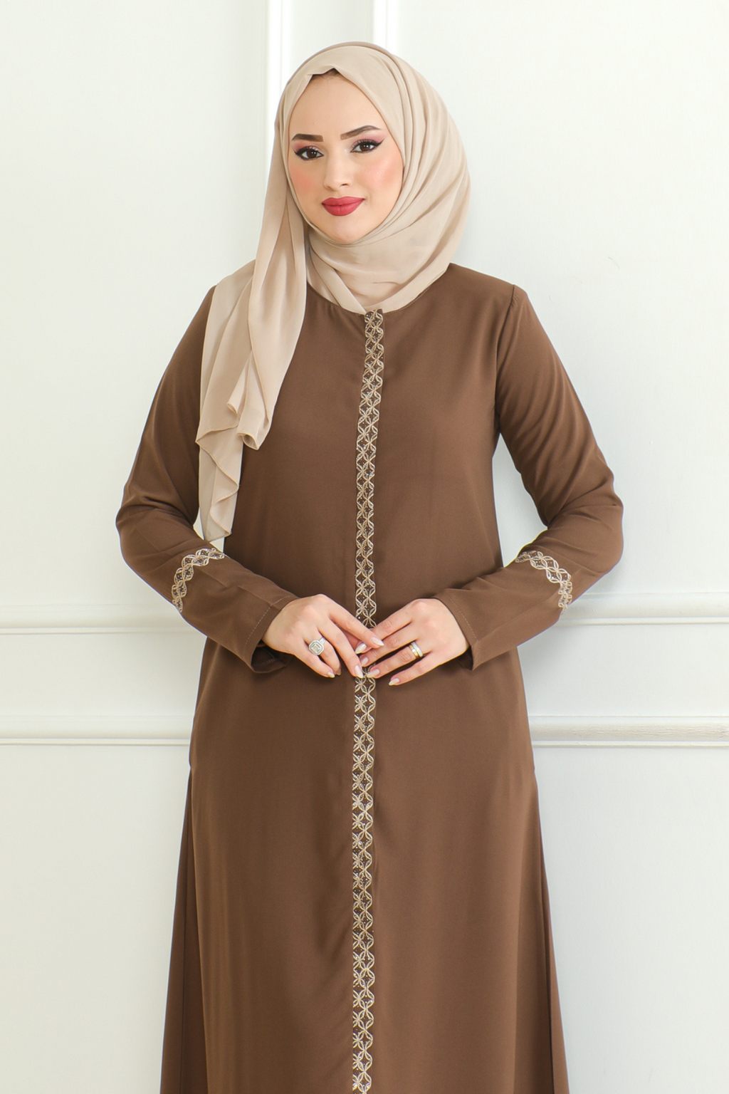 Brown Lace-Trim Embroidered Abaya with Hidden Front Zipper – Turkish Abaya