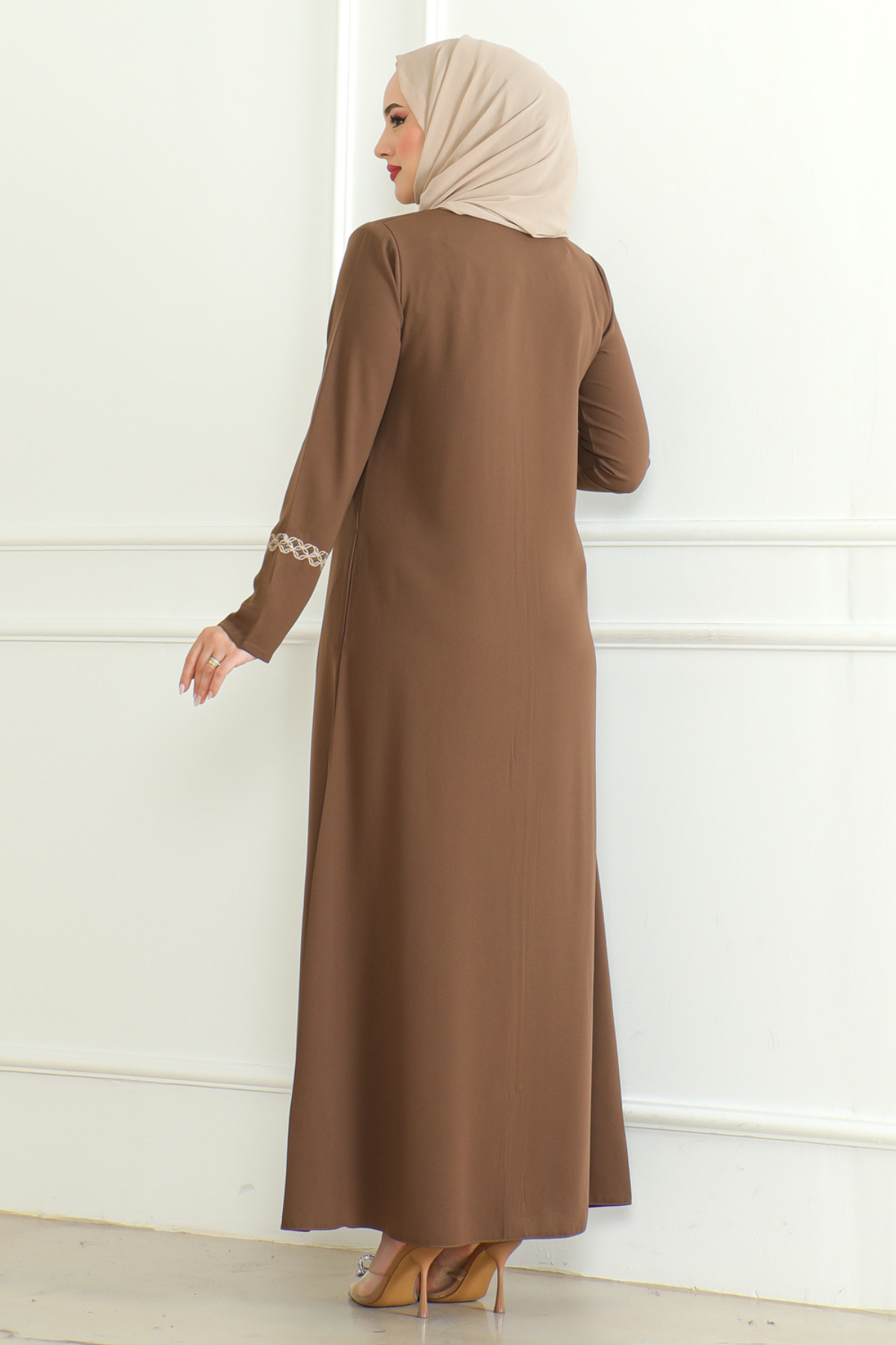 Brown Lace-Trim Embroidered Abaya with Hidden Front Zipper – Turkish Abaya