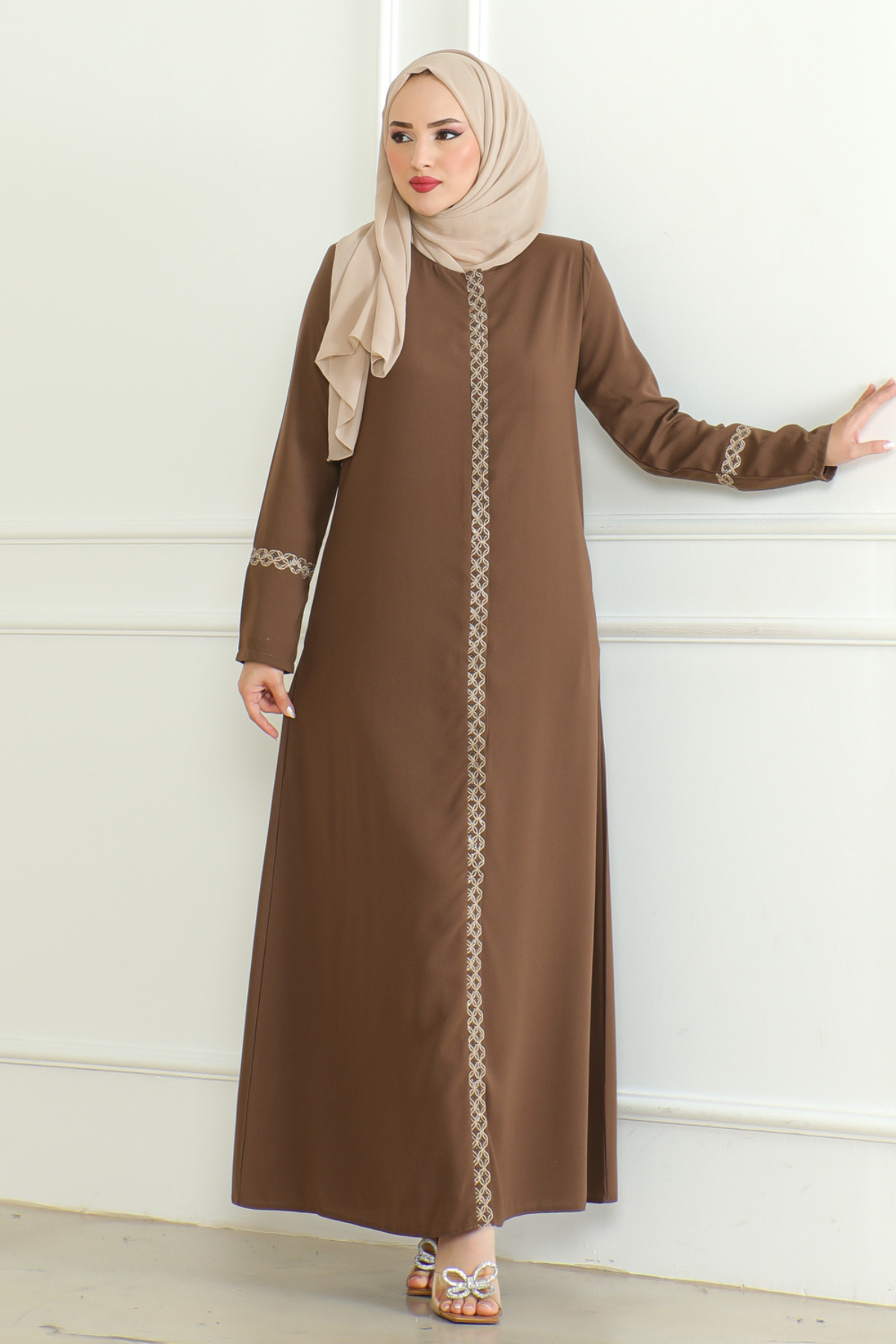 Brown Lace-Trim Embroidered Abaya with Hidden Front Zipper – Turkish Abaya