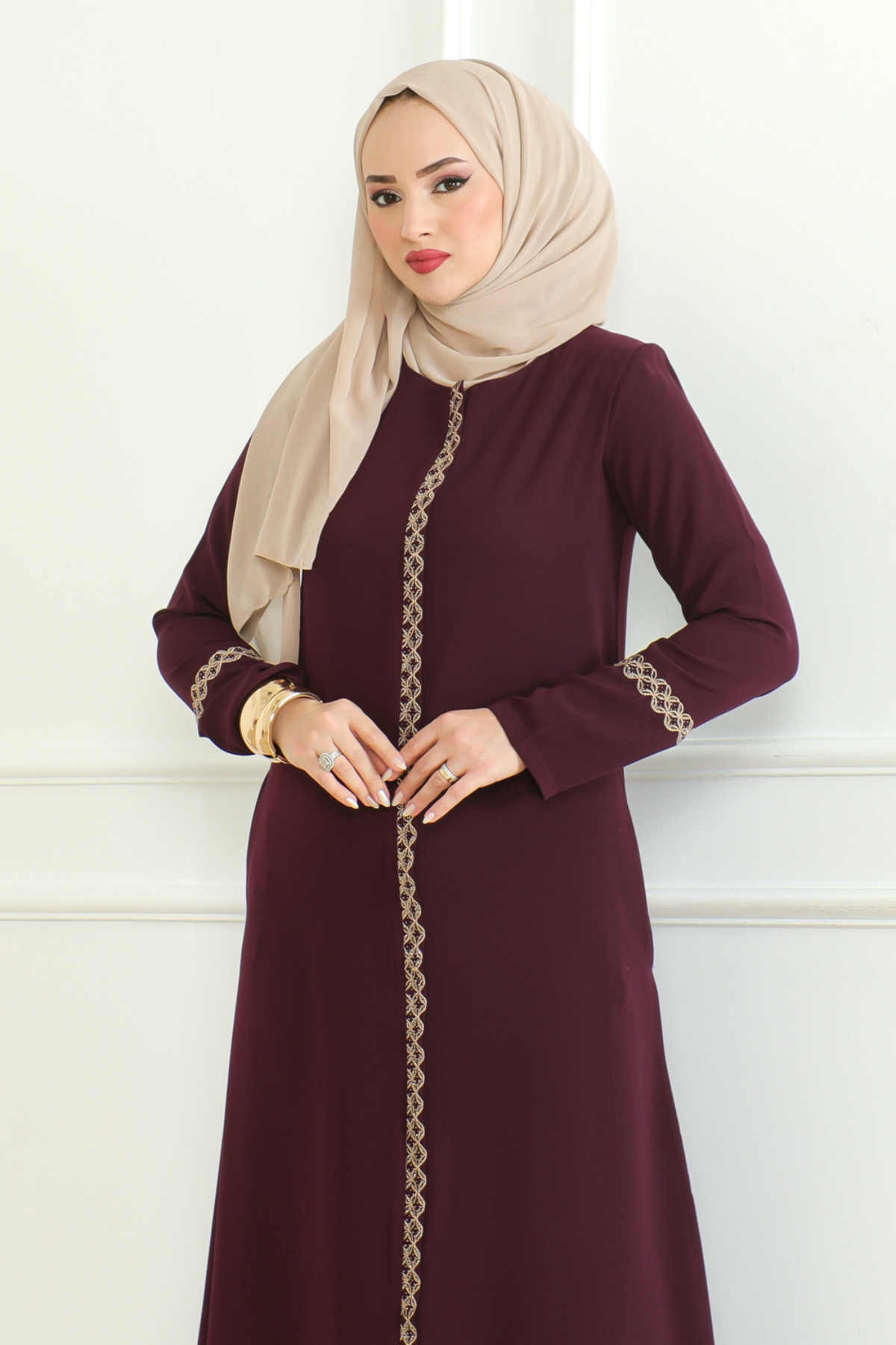 Purple Lace-Trim Embroidered Abaya with Hidden Front Zipper – Turkish Abaya