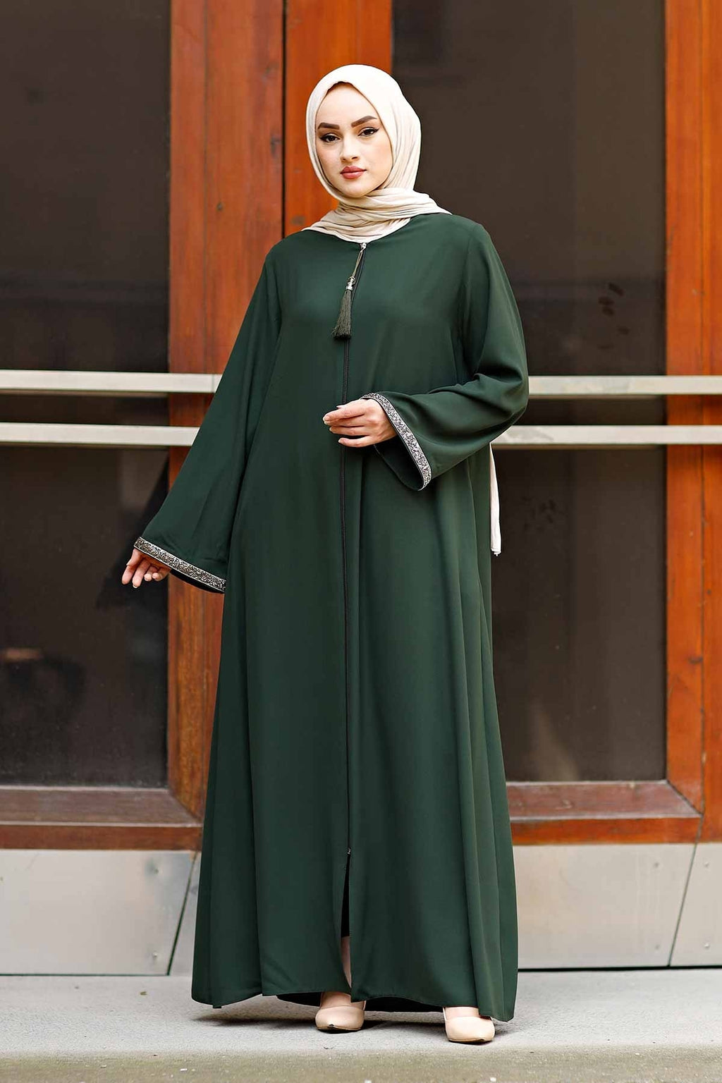Green Stone-Trimmed Sleeve Abaya with Front Zipper & Tassel – Turkish Abaya