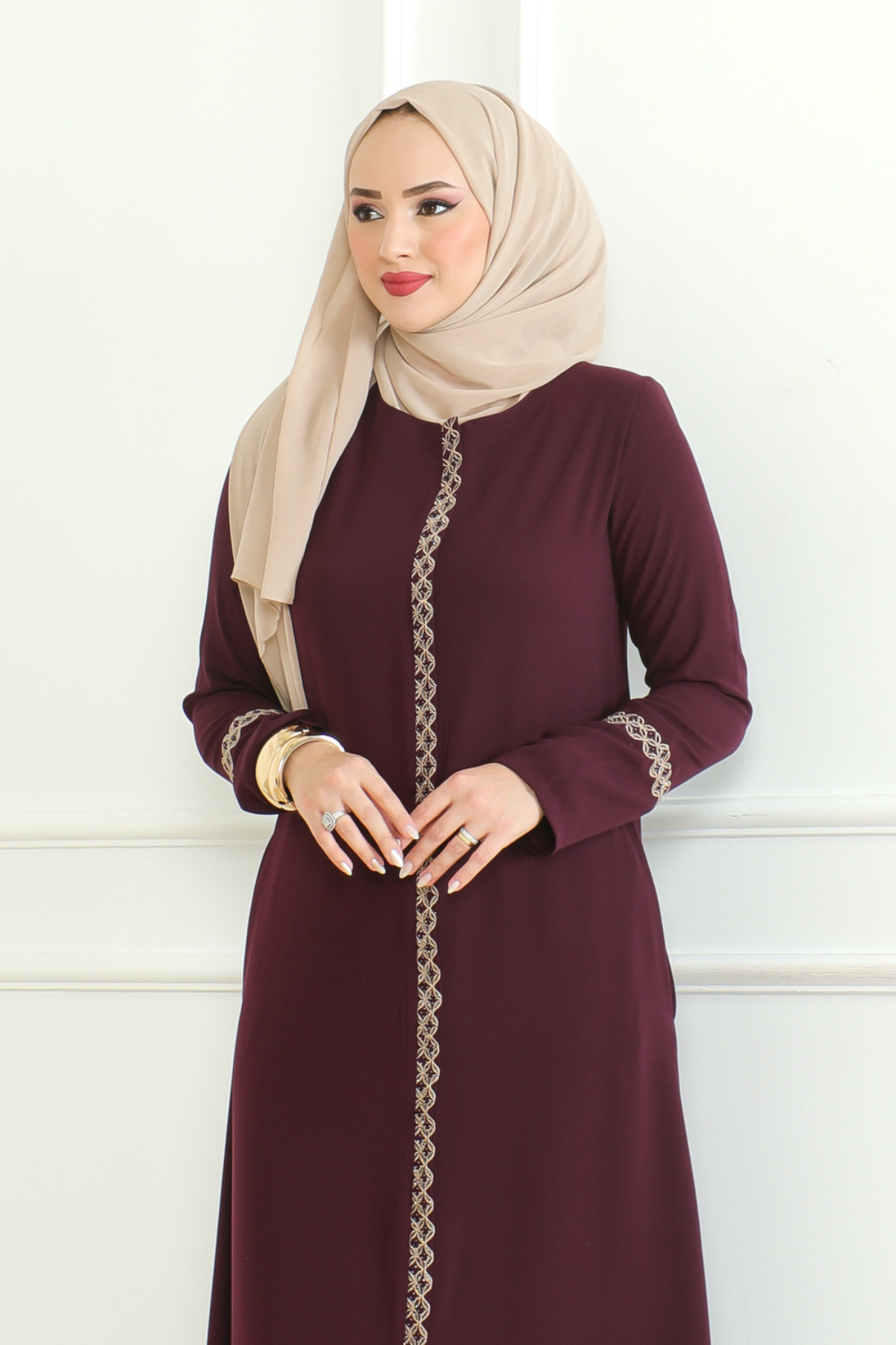 Purple Lace-Trim Embroidered Abaya with Hidden Front Zipper – Turkish Abaya