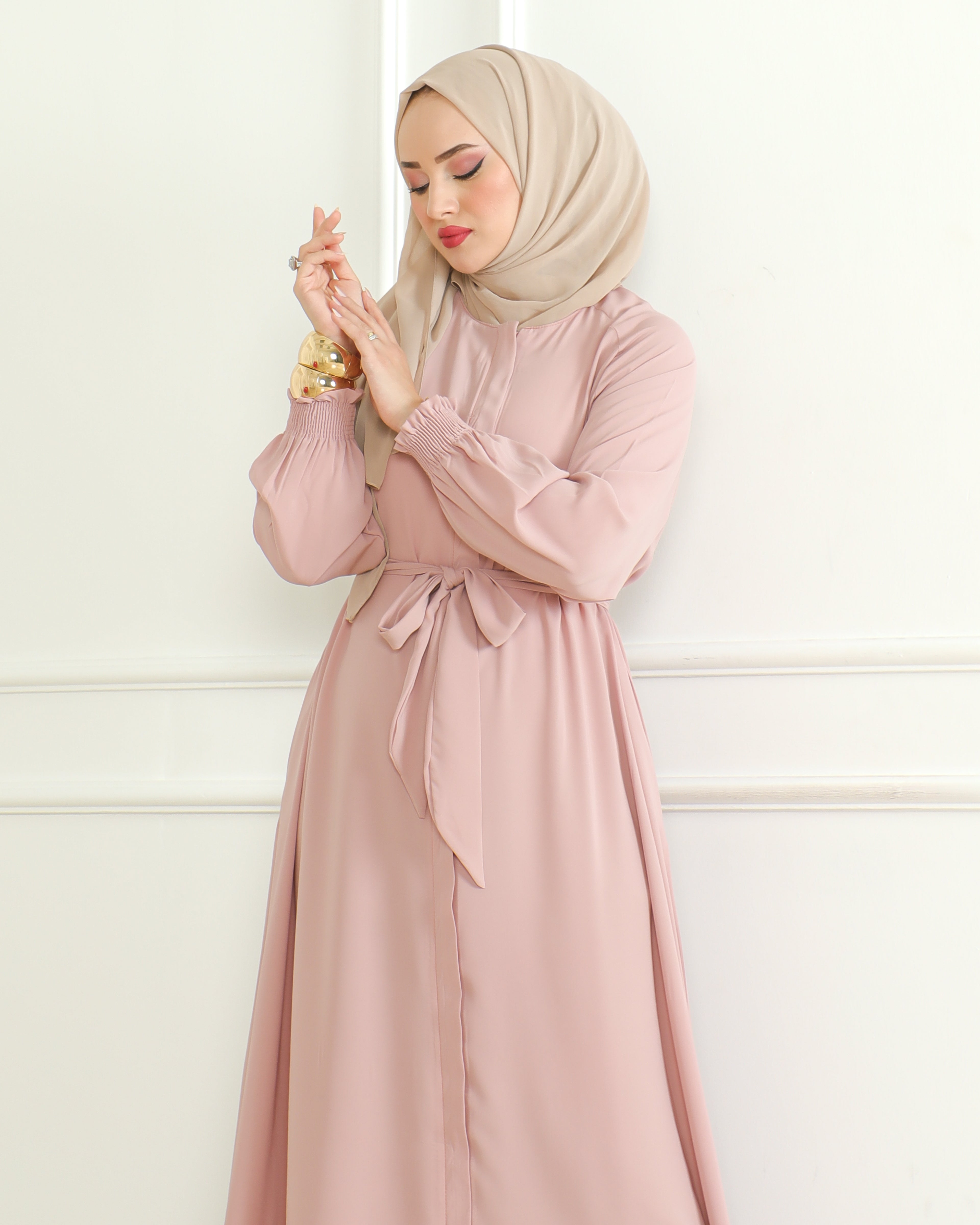 Belted Abaya with Elasticated Cuffs & Front Zipper – Turkish Modest Maxi Dress