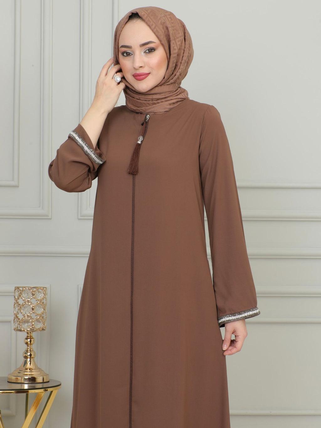 Brown Stone-Trimmed Sleeve Abaya with Front Zipper & Tassel – Turkish Abaya