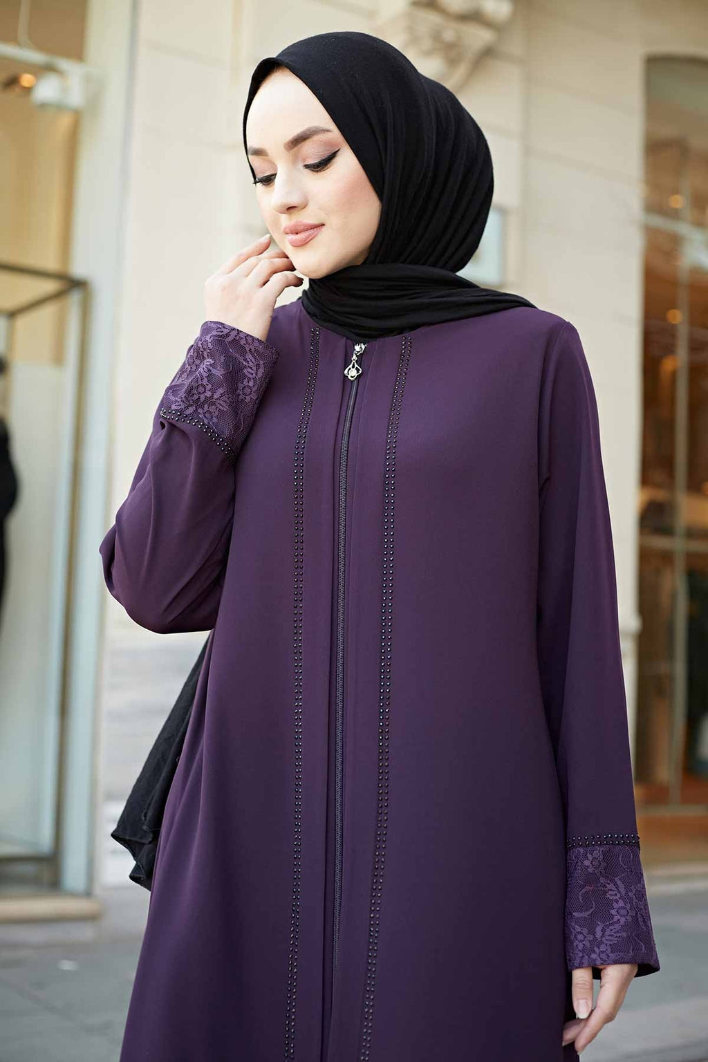 Purple Lace Cuff & Stone-Trim Zip Abaya – Turkish Modest Abaya