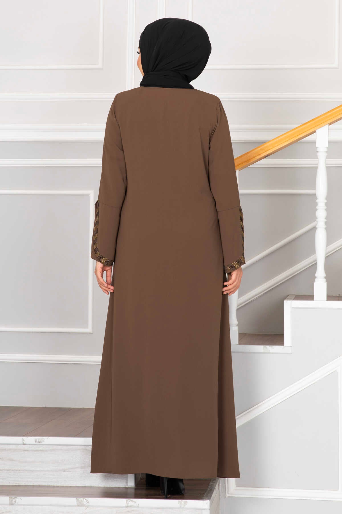 Brown Rhinestone Trim Open Abaya with Bell Sleeves – Turkish Modest Abaya